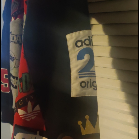 Sweatshirt - Picture 2 of 4